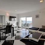Mit Pool Und Schoenem Meerblick By Interhome Vikendica