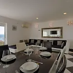 Vikendica Mit Pool Und Schoenem Meerblick By Interhome