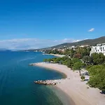 Mit Pool Und Schoenem Meerblick By Interhome * Crikvenica