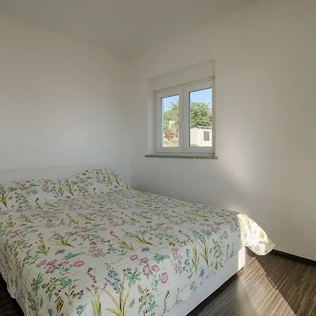 Mit Pool Und Schoenem Meerblick By Interhome Feriehus *
