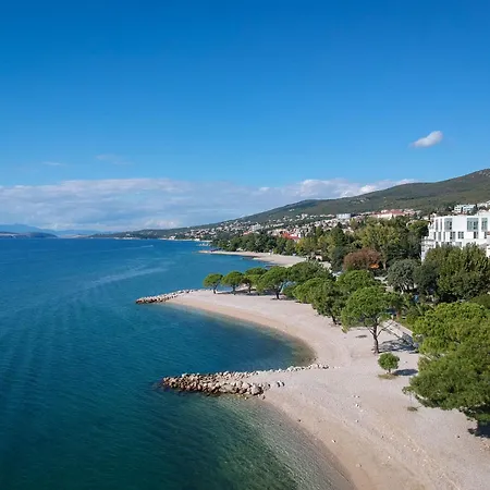 Mit Pool Und Schoenem Meerblick By Interhome * Crikvenica