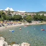 Mit Pool Und Schoenem Meerblick By Interhome Casa de Férias Crikvenica