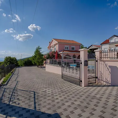 Mit Pool Und Schoenem Meerblick By Interhome Holiday home
