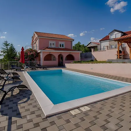 Mit Pool Und Schoenem Meerblick By Interhome * Crikvenica